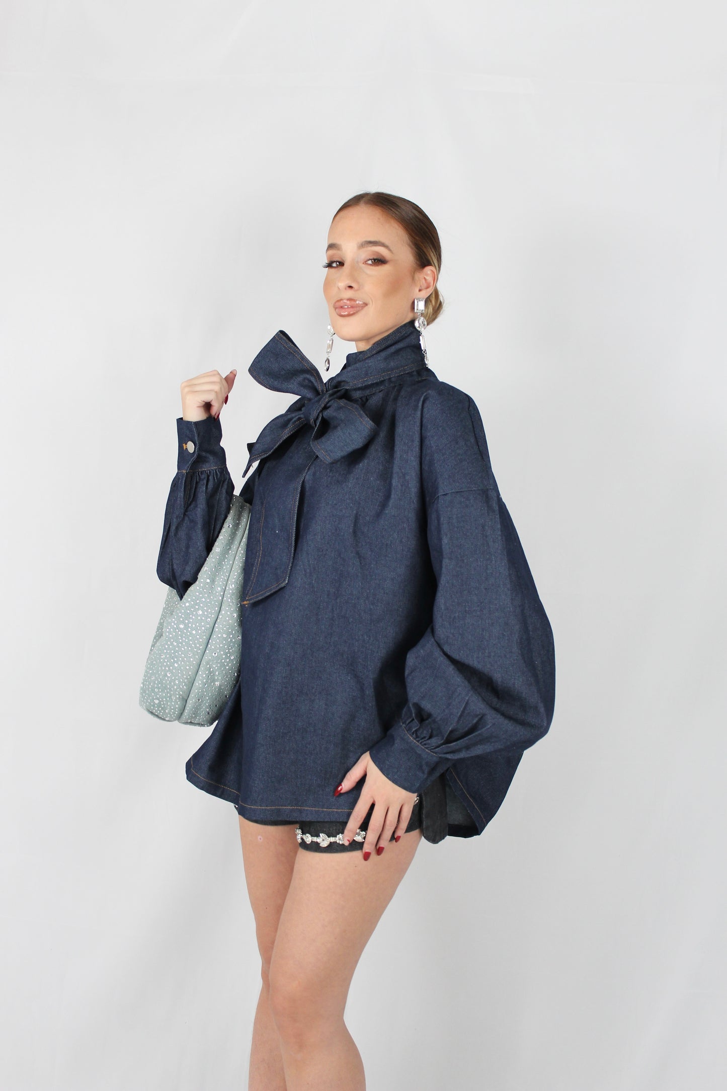 Camicia denim con fiocco